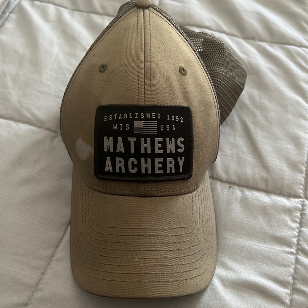 MATHEWS ADVOCATE HAT